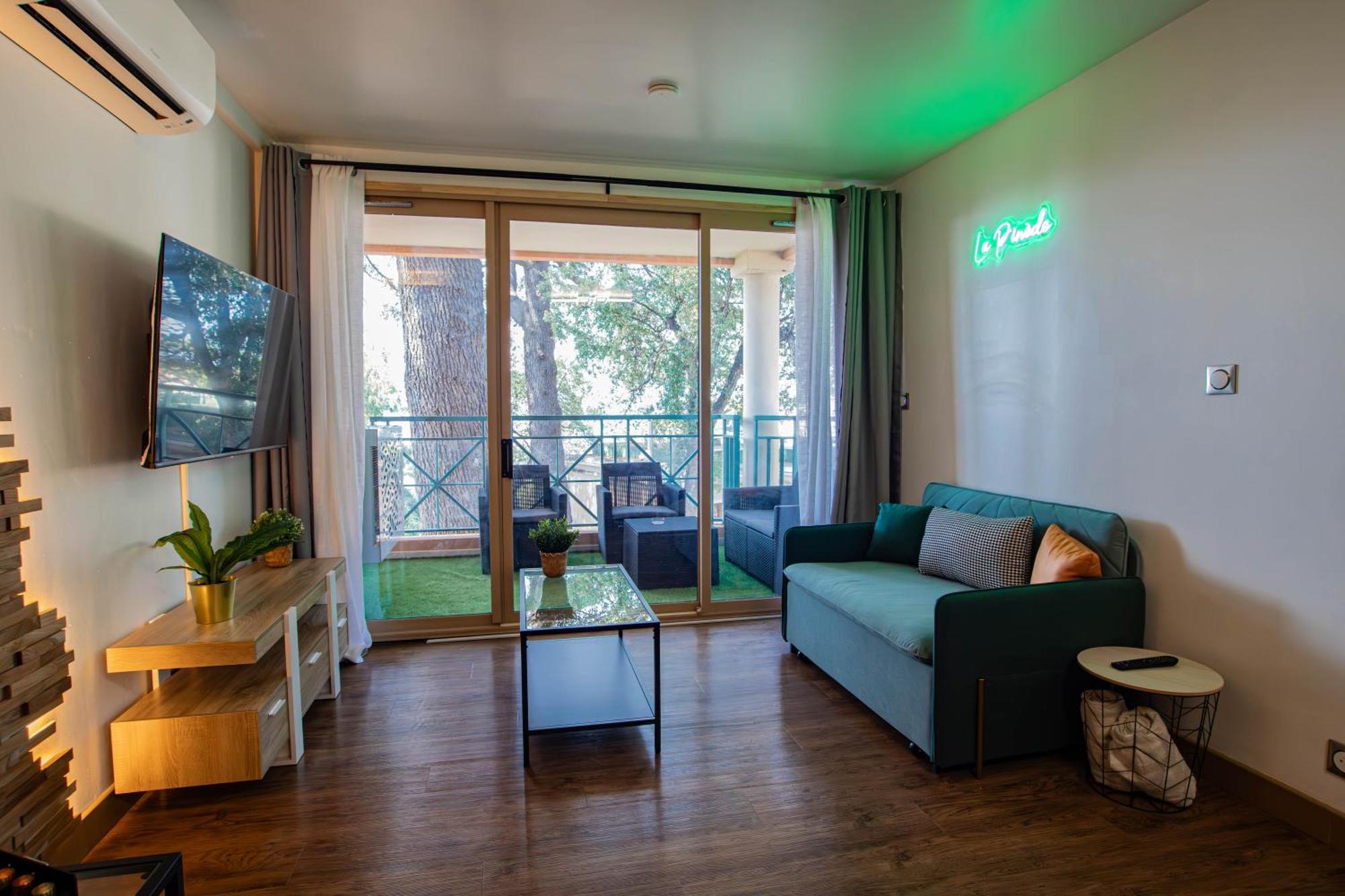 Appartement De Standing, Piscine, Tennis, Cannes